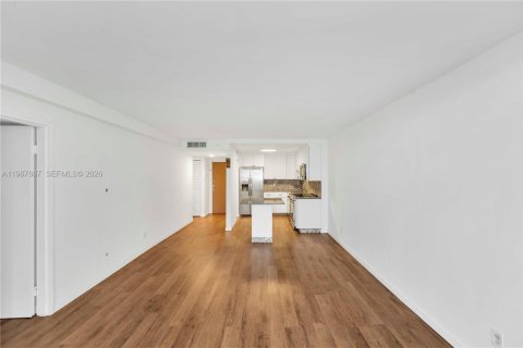 Купить кондоминиум в Норт-Майами, Флорида 2 спальни, 97.55м2, № 2050300 - фото 7