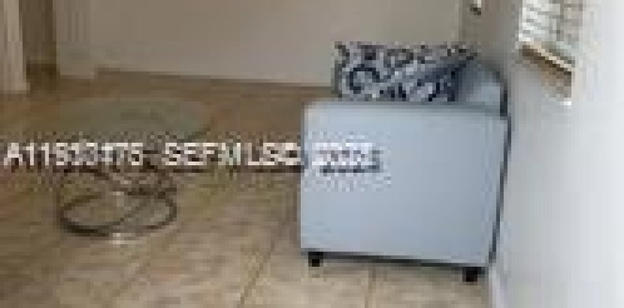 Коммерческая недвижимость в Майами, Флорида 281.59м2 № 2034443