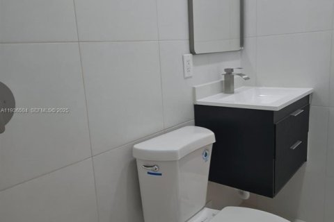 Apartment in Miami, Florida 1 bedroom, 81.29 sq.m. № 1994579 - photo 11