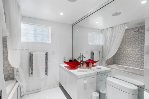 Copropriété à vendre à Miami Beach, Floride: 4 chambres, 190.45 m2 № 2041170 - photo 20