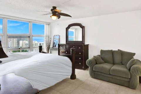 Condominio en alquiler en Pompano Beach, Florida, 2 dormitorios, 97.55 m2 № 1958967 - foto 13