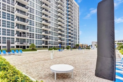 Condominio en alquiler en Pompano Beach, Florida, 2 dormitorios, 97.55 m2 № 1958967 - foto 19