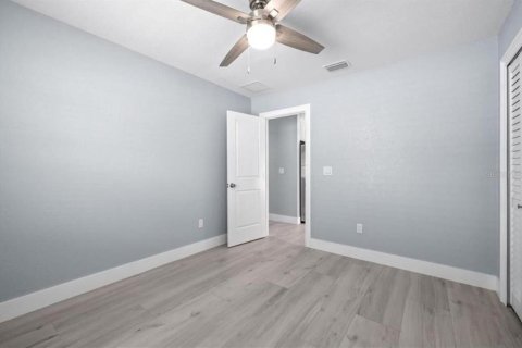 Villa ou maison à vendre à Tampa, Floride: 5 chambres, 167.13 m2 № 2405605 - photo 25