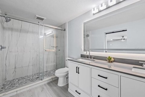 Villa ou maison à vendre à Tampa, Floride: 5 chambres, 167.13 m2 № 2405605 - photo 22