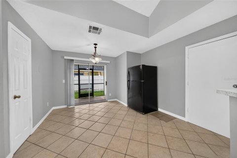 Villa ou maison à vendre à Kissimmee, Floride: 3 chambres, 145.21 m2 № 2352414 - photo 11