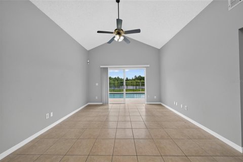 Villa ou maison à vendre à Kissimmee, Floride: 3 chambres, 145.21 m2 № 2352414 - photo 7