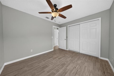 Villa ou maison à vendre à Kissimmee, Floride: 3 chambres, 145.21 m2 № 2352414 - photo 23
