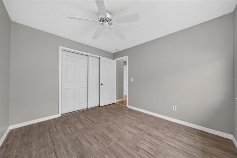 Villa ou maison à vendre à Kissimmee, Floride: 3 chambres, 145.21 m2 № 2352414 - photo 25