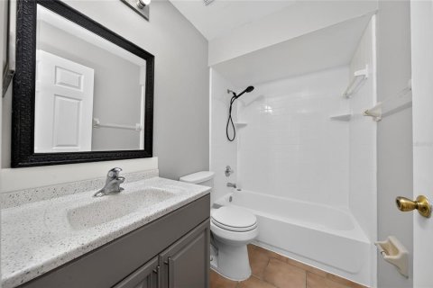 Villa ou maison à vendre à Kissimmee, Floride: 3 chambres, 145.21 m2 № 2352414 - photo 26