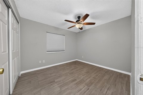Villa ou maison à vendre à Kissimmee, Floride: 3 chambres, 145.21 m2 № 2352414 - photo 22