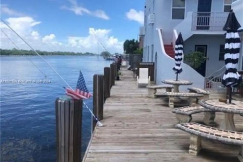 Copropriété à vendre à Hollywood, Floride: 1 chambre, 40.41 m2 № 1985221 - photo 7