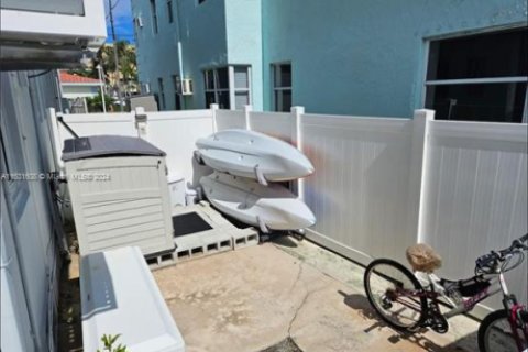 Copropriété à vendre à Hollywood, Floride: 1 chambre, 40.41 m2 № 1985221 - photo 10