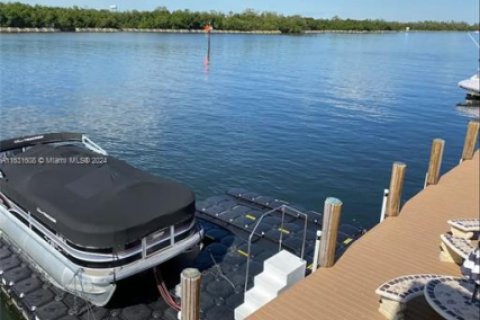 Copropriété à vendre à Hollywood, Floride: 1 chambre, 40.41 m2 № 1985221 - photo 15