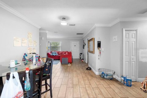 House in Orlando, Florida 3 bedrooms, 112.32 sq.m. № 1773555 - photo 3