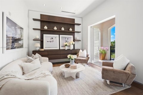 Купить таунхаус в Майами, Флорида 3 спальни, 288.37м2, № 1972926 - фото 26