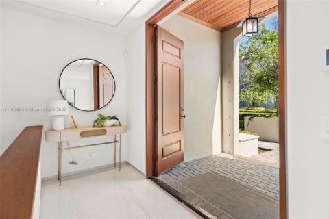 Купить таунхаус в Майами, Флорида 3 спальни, 288.37м2, № 1972926 - фото 8