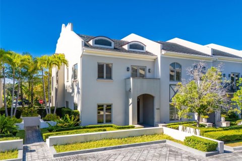 Купить таунхаус в Майами, Флорида 3 спальни, 288.37м2, № 1972926 - фото 7