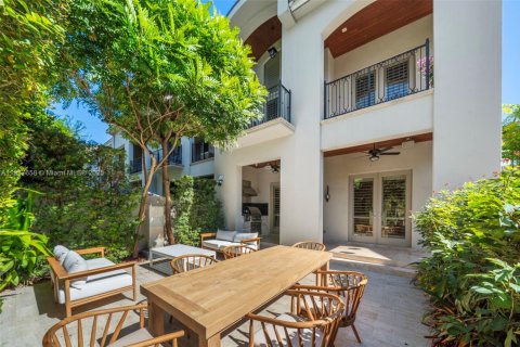 Купить таунхаус в Майами, Флорида 3 спальни, 288.37м2, № 1972926 - фото 2