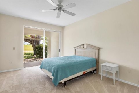 House in Sarasota, Florida 3 bedrooms, 179.12 sq.m. № 1629572 - photo 9