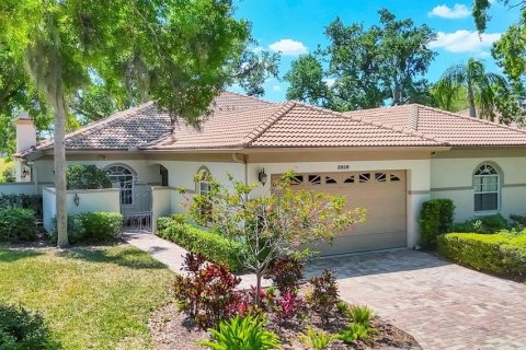 House in Sarasota, Florida 3 bedrooms, 179.12 sq.m. № 1629572 - photo 2