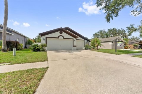 Casa en venta en Valrico, Florida, 4 dormitorios, 205.69 m2 № 1876204 - foto 2