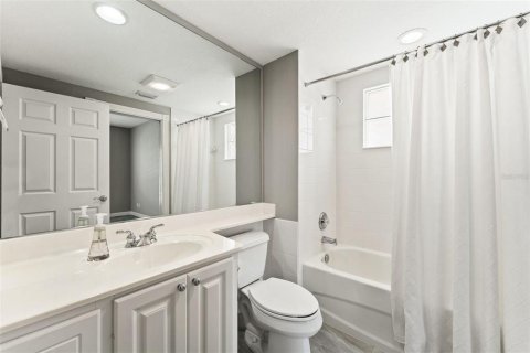 Touwnhouse à vendre à Sarasota, Floride: 4 chambres, 171.5 m2 № 2429289 - photo 23