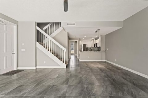 Touwnhouse à vendre à Sarasota, Floride: 4 chambres, 171.5 m2 № 2429289 - photo 9