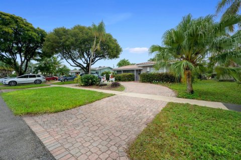 Villa ou maison à vendre à Hollywood, Floride: 3 chambres, 199 m2 № 2085754 - photo 8