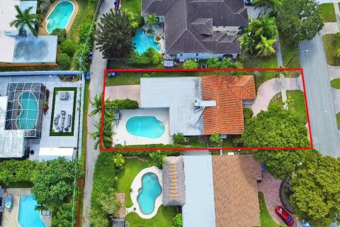 Villa ou maison à vendre à Hollywood, Floride: 3 chambres, 199 m2 № 2085754 - photo 2