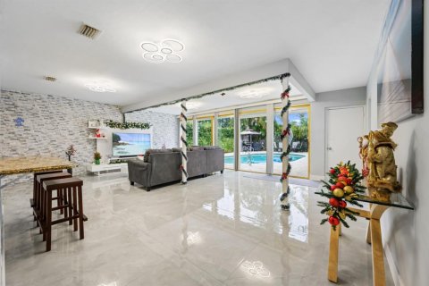 Villa ou maison à vendre à Hollywood, Floride: 3 chambres, 199 m2 № 2085754 - photo 12