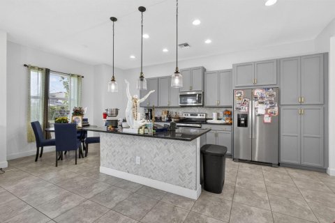 House in Westlake, Florida 4 bedrooms, 270.53 sq.m. № 2078520 - photo 16