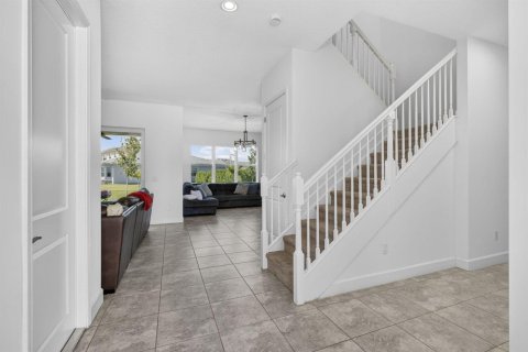House in Westlake, Florida 4 bedrooms, 270.53 sq.m. № 2078520 - photo 4