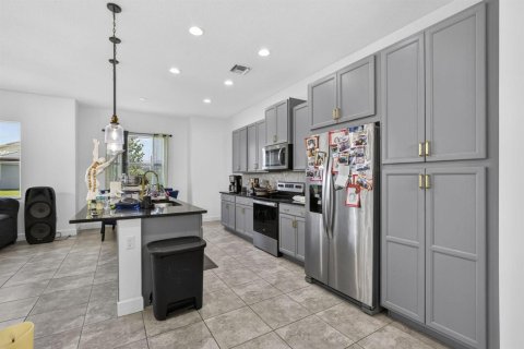 House in Westlake, Florida 4 bedrooms, 270.53 sq.m. № 2078520 - photo 17