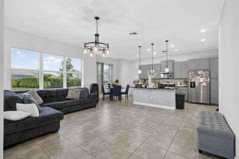 House in Westlake, Florida 4 bedrooms, 270.53 sq.m. № 2078520 - photo 13