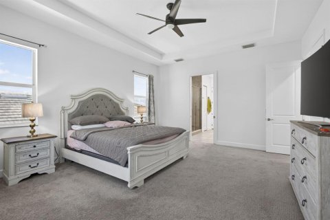 House in Westlake, Florida 4 bedrooms, 270.53 sq.m. № 2078520 - photo 21