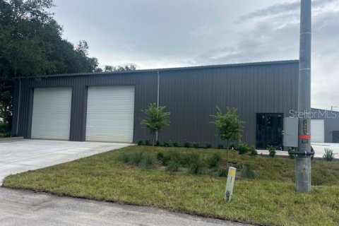 Commercial property in Dade City, Florida 37.16 sq.m. № 1905952 - photo 1
