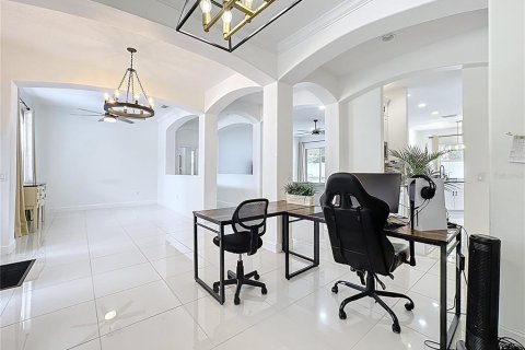 Купить виллу или дом в Уиндермир, Флорида 5 комнат, 245.63м2, № 1900238 - фото 8