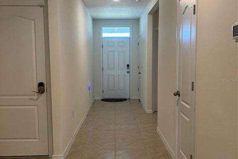 Villa ou maison à louer à Sanford, Floride: 4 chambres, 169.83 m2 № 2414961 - photo 2
