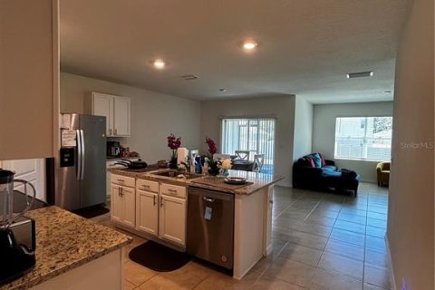 Villa ou maison à louer à Sanford, Floride: 4 chambres, 169.83 m2 № 2414961 - photo 14