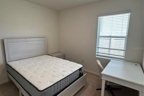 Villa ou maison à louer à Sanford, Floride: 4 chambres, 169.83 m2 № 2414961 - photo 8