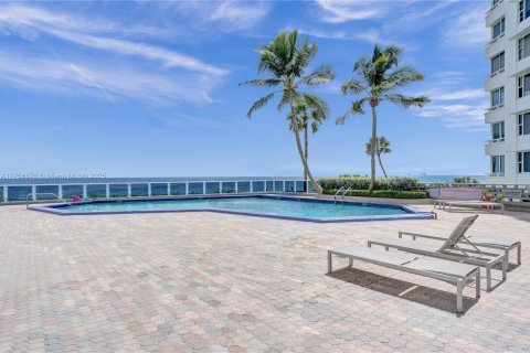 Condominio en venta en Fort Lauderdale, Florida, 1 dormitorio, 55.74 m2 № 1692335 - foto 22