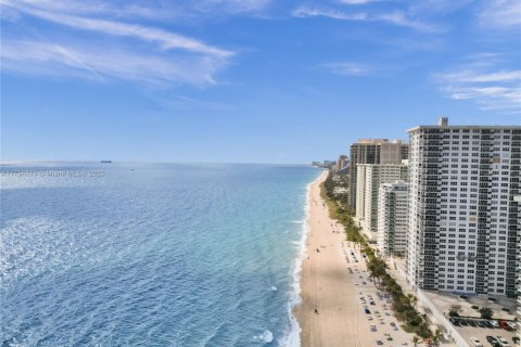 Condominio en venta en Fort Lauderdale, Florida, 1 dormitorio, 55.74 m2 № 1692335 - foto 29