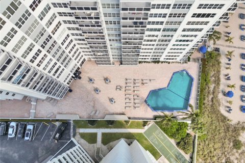 Condominio en venta en Fort Lauderdale, Florida, 1 dormitorio, 55.74 m2 № 1692335 - foto 24