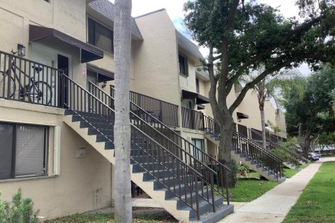 Condo in Deerfield Beach, Florida, 2 bedrooms № 2177290