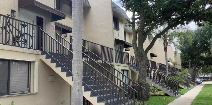Condo in Deerfield Beach, Florida, 2 bedrooms № 2177290