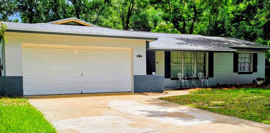 Casa en Altamonte Springs, Florida 4 dormitorios, 137.96 m2 № 2315214