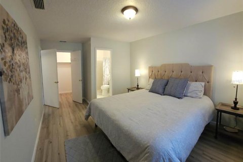 Casa en venta en Altamonte Springs, Florida, 4 dormitorios, 137.96 m2 № 2315214 - foto 6