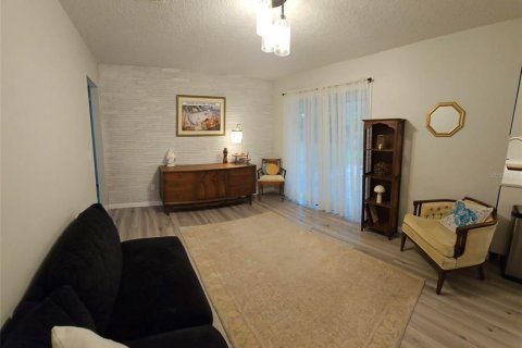 Casa en venta en Altamonte Springs, Florida, 4 dormitorios, 137.96 m2 № 2315214 - foto 11