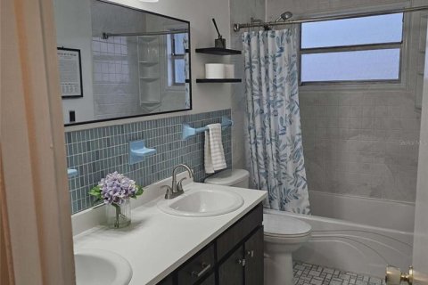 Casa en venta en Altamonte Springs, Florida, 4 dormitorios, 137.96 m2 № 2315214 - foto 12