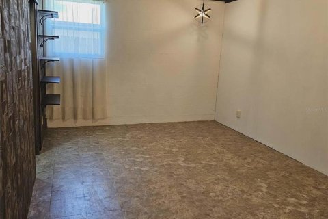 Casa en venta en Altamonte Springs, Florida, 4 dormitorios, 137.96 m2 № 2315214 - foto 16